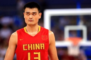 史上NBA十大优秀外籍球星，奥拉朱旺成榜首（姚明排名第8）