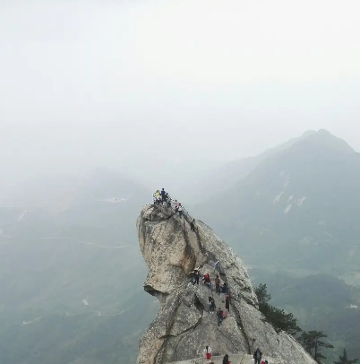 龟峰山云峰石径广场