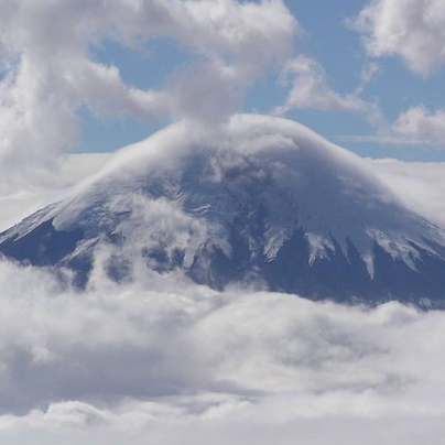 科多帕希火山