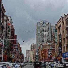 防城港渔峰路美食街