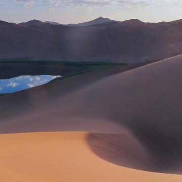 阿拉善巴丹吉林沙漠景区