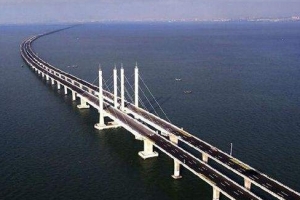 世界上最長的大橋：丹昆特大橋（全長164.851公里）