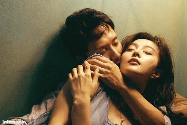 出轨前男友的概率_前男友出轨_出轨前男友会怎么样