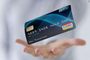 微粒贷和信用卡哪个好,贷款选择微粒贷还是信用卡
