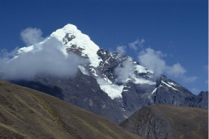 世界上最长的山脉,安第斯山脉被称为“南美洲脊梁”（全长8600千米）