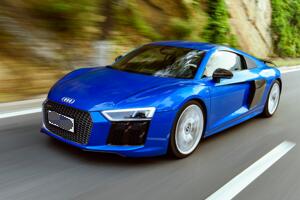 奧迪最好的車(chē)是什么 奧迪R8 V10(首款中置引擎超級跑車(chē))