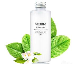 好用的水乳推荐品牌 26-1P10QH2040-L.jpg