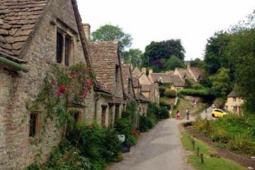 英国十大最美的小镇,童话故事中的小镇，你喜欢哪一种