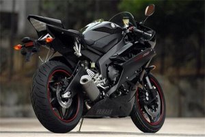 世界十大賽道摩托車，川崎忍者ZX-14R百公里加速只需2.1秒