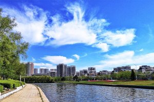 海城市牌楼镇GDP_海城市牌楼法院李丹(3)