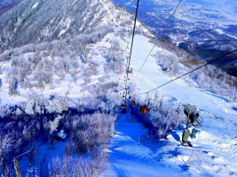 中國十大滑雪勝地排行榜：成都西陵雪山滑雪場上榜，北京有兩處