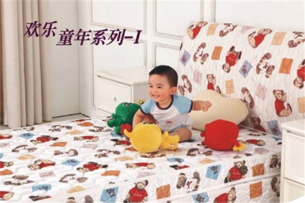 十大儿童床垫品牌：金可儿上榜，益卡思第一（儿童床品牌益卡思十名）