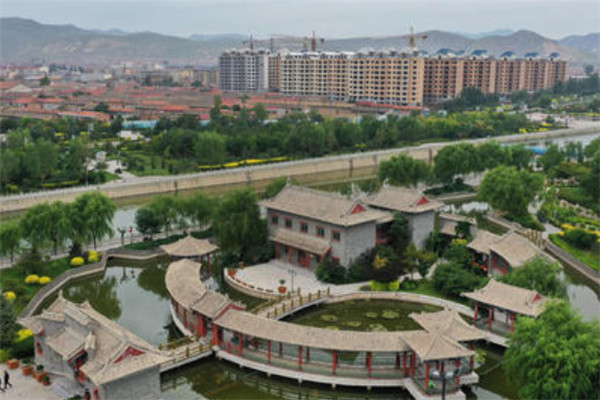 4平方千米偏关县是一座位于山西省忻州市西北部的县级城市,这座县城旗