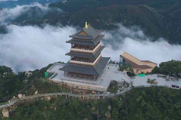 云南第一高楼1300米图片