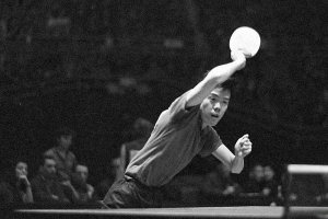 中国十大男乒名将：国乒首个世界冠军在榜，第八马龙成功夺得第19金！