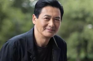 十大著名TVB男明星 周潤發第一，鄭少秋、黃日華上榜