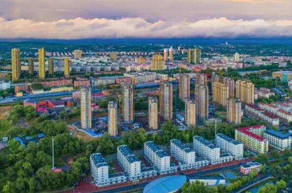 中国十大房价最低的城市 辽宁阜新上榜，第一仅为2133元/m²（中国房价最低的十个城市）