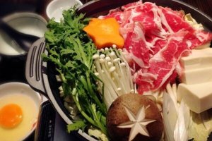 日本十大知名锅物料理，石狩锅上榜，第一种最为普遍