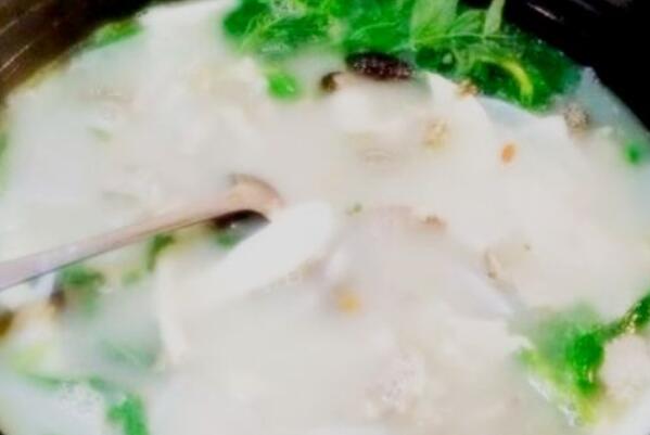 山东十大知名羊汤，莱芜羊汤上榜，第一被载入中华名食谱（莱芜最出名的羊汤）