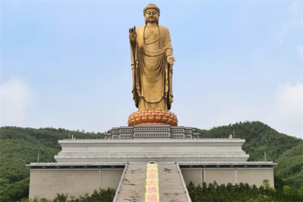 世界十大最高塑像，第一是世界最高佛像，第二被吐槽最丑