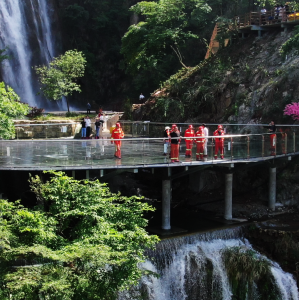 湖北黄石滴水崖景区图片