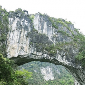 布柳河仙人桥