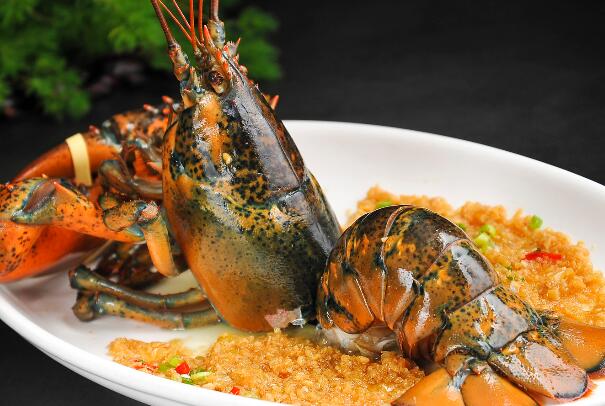 世界八大名虾-澳洲龙虾上榜(肉质鲜美备受食客青睐)