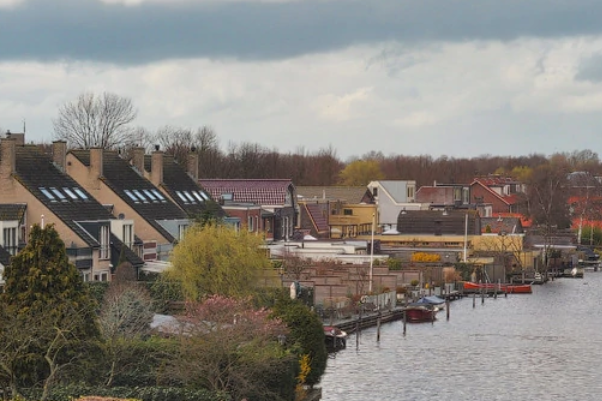 荷兰人口最多的十个城市排行榜-鹿特丹上榜(欧洲第一大海港)