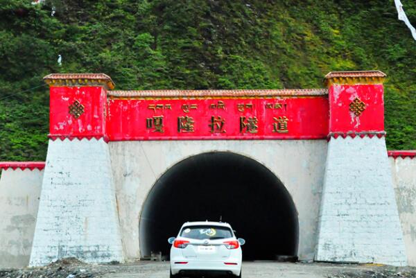 中国最险的十大盘山公路排行榜