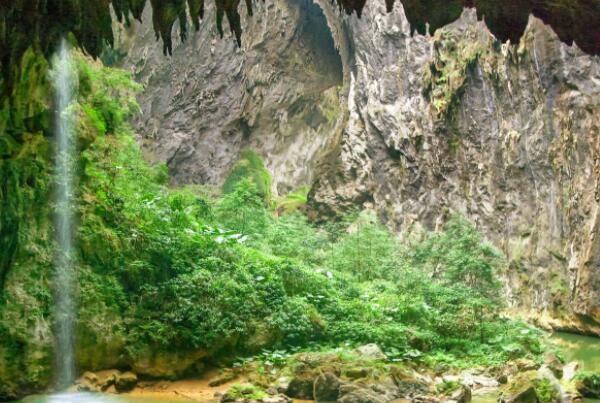 中国著名十大水洞洞穴