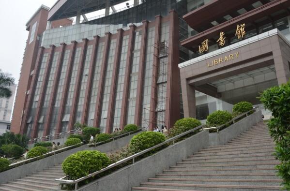 中国面积最大的10所大学图书馆