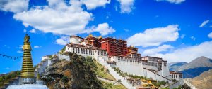 布达拉宫游览攻略路线：西藏的象征，真正的黄金屋