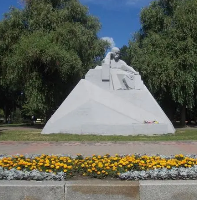 Shevchenko Monument by Kavaleridze