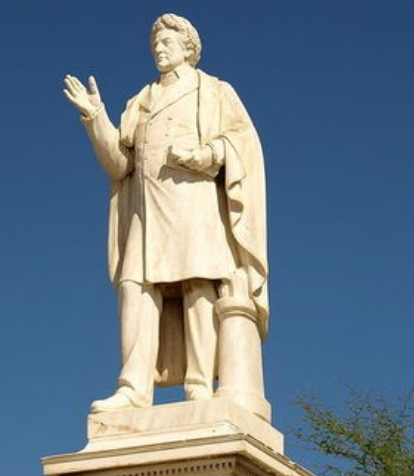 索洛莫斯雕像