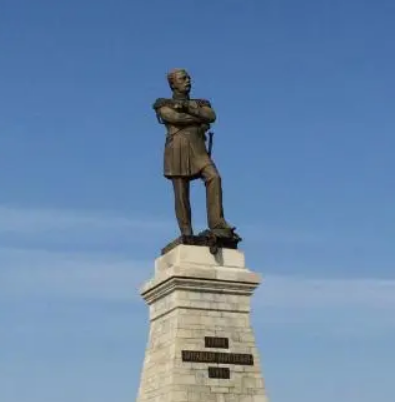 Monument Muravyevu-Amurskomu