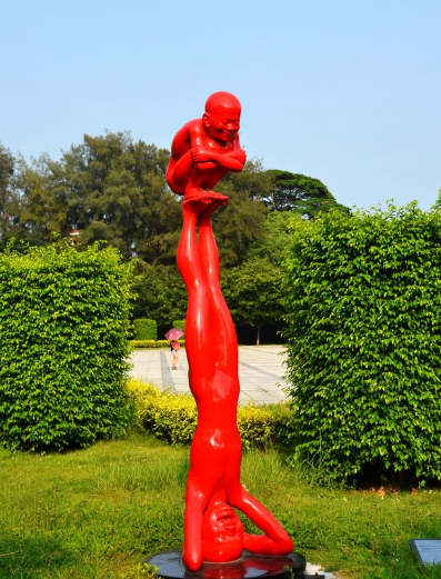 Father and Son' sculpture