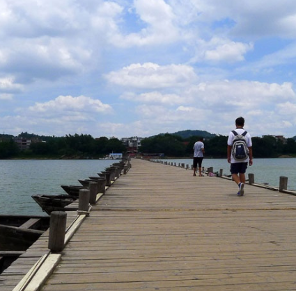 东河浮桥