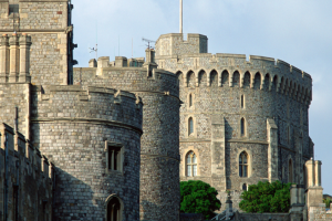 英国十大宫殿排行榜，温莎城堡排第一，第二名位于火山上