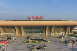 河北十大火车站排名：石家庄站上榜，第二名被誉为中华第一站
