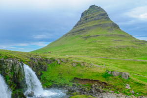 冰岛十大著名景点：间歇泉上榜，花少五同款打卡点