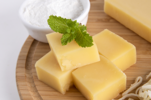 世界十大干酪生产国：西班牙排行第一，第三是奶酪起源地